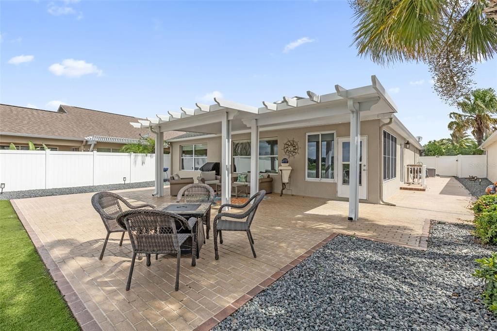 For Sale: $725,000 (3 beds, 2 baths, 1794 Square Feet)