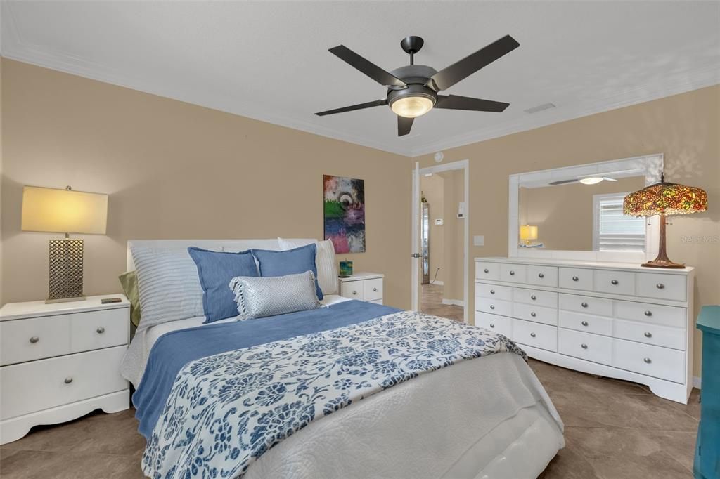 For Sale: $725,000 (3 beds, 2 baths, 1794 Square Feet)