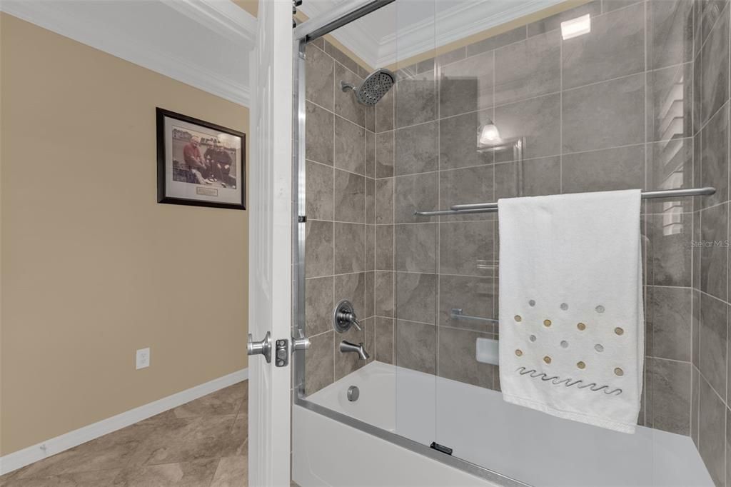For Sale: $725,000 (3 beds, 2 baths, 1794 Square Feet)
