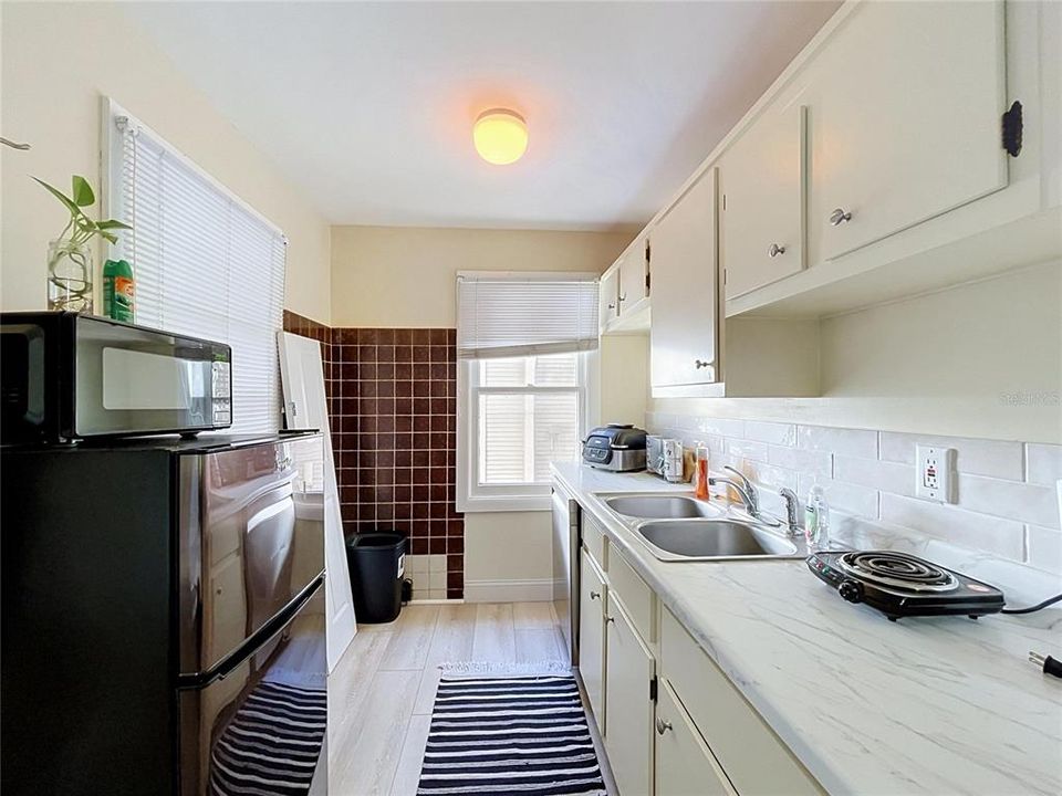 For Sale: $499,900 (3 beds, 2 baths, 2000 Square Feet)