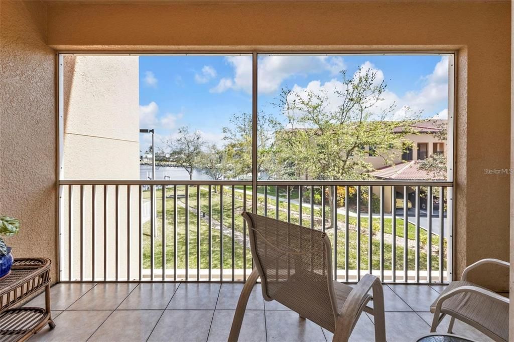 For Sale: $349,900 (3 beds, 2 baths, 1837 Square Feet)