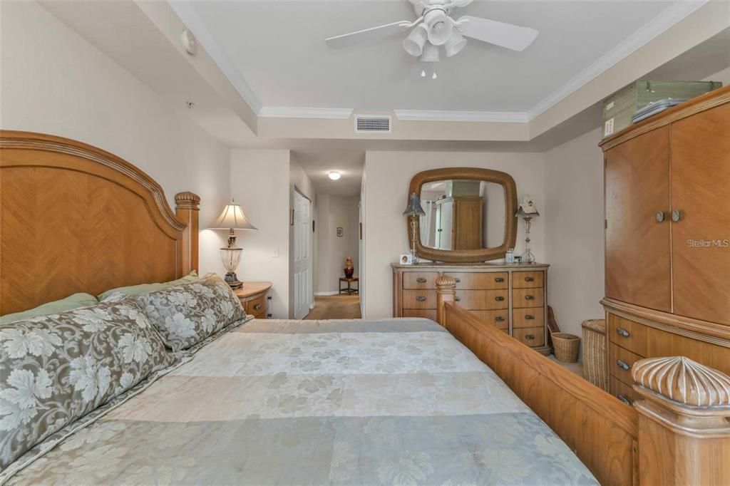 For Sale: $349,900 (3 beds, 2 baths, 1837 Square Feet)
