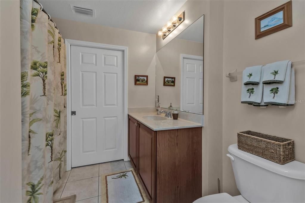 For Sale: $349,900 (3 beds, 2 baths, 1837 Square Feet)