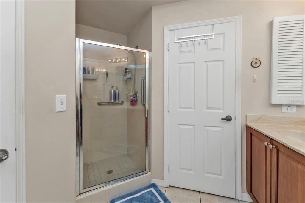 For Sale: $349,900 (3 beds, 2 baths, 1837 Square Feet)