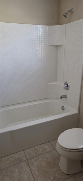 En Venta: $495,000 (4 camas, 2 baños, 2102 Pies cuadrados)