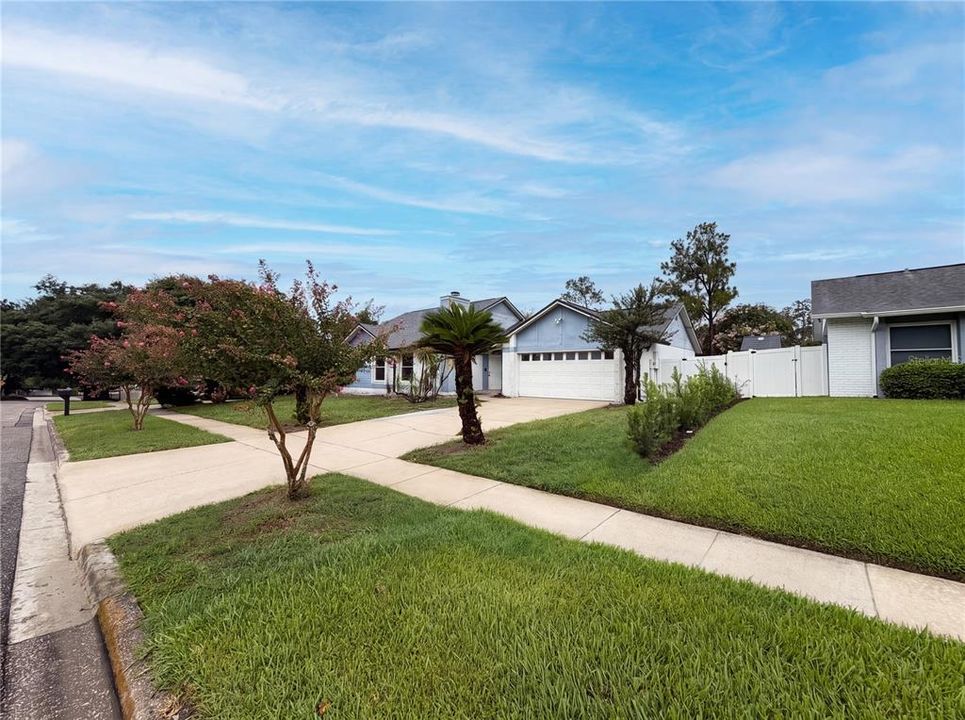 For Sale: $367,000 (3 beds, 2 baths, 1528 Square Feet)
