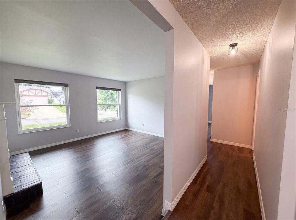 For Sale: $367,000 (3 beds, 2 baths, 1528 Square Feet)