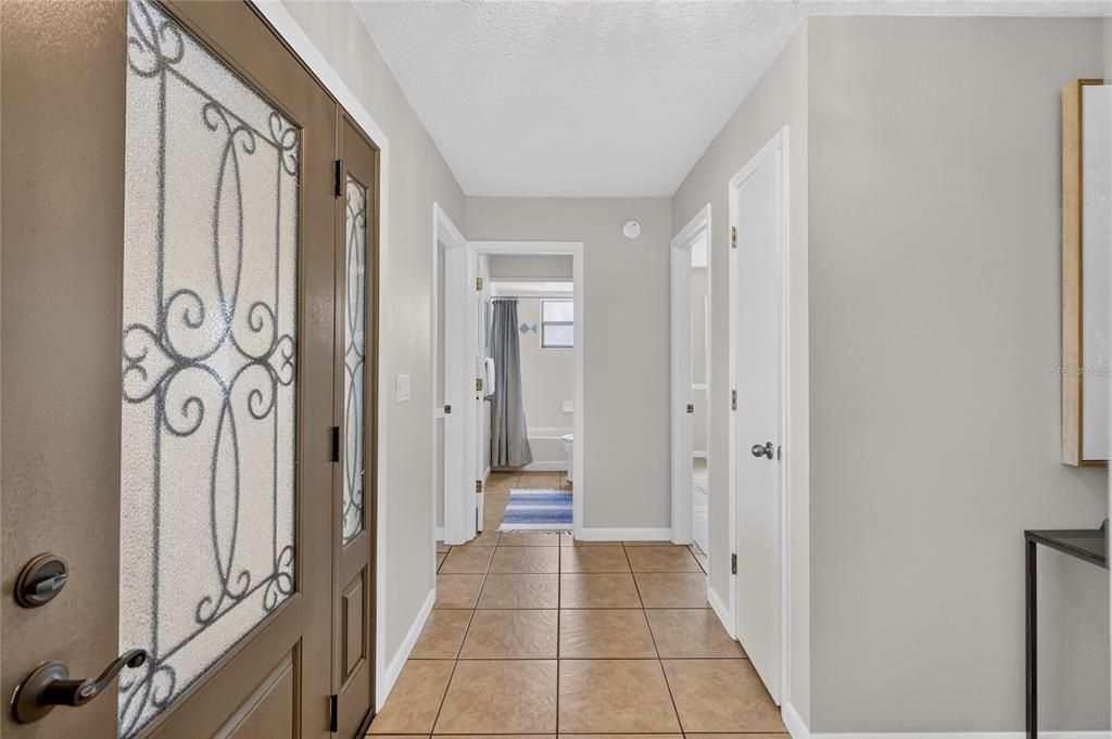 Active With Contract: $309,000 (3 beds, 2 baths, 1659 Square Feet)