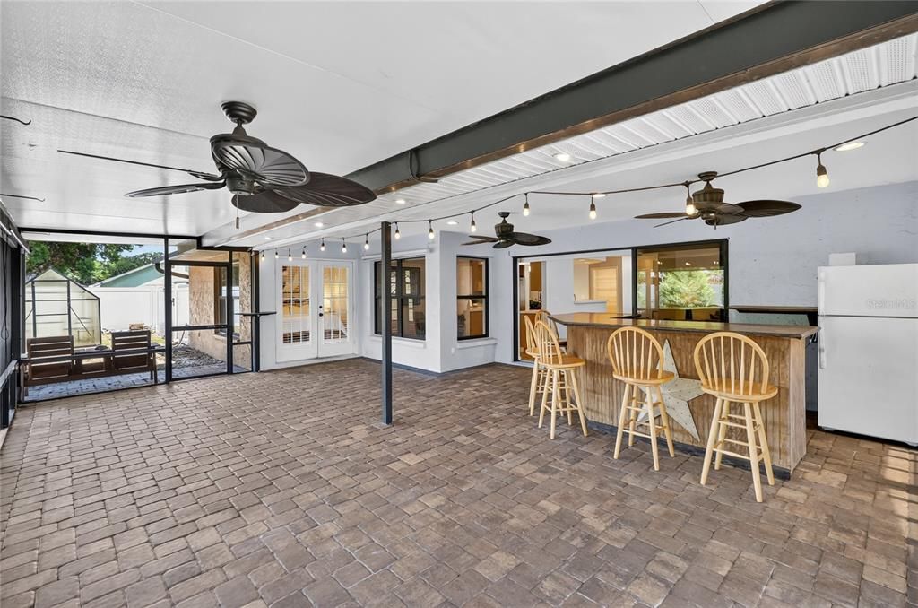 Active With Contract: $309,000 (3 beds, 2 baths, 1659 Square Feet)