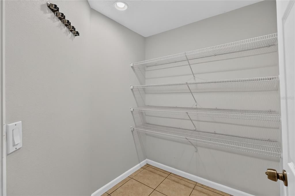 Active With Contract: $309,000 (3 beds, 2 baths, 1659 Square Feet)