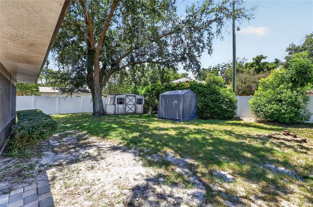 Active With Contract: $309,000 (3 beds, 2 baths, 1659 Square Feet)