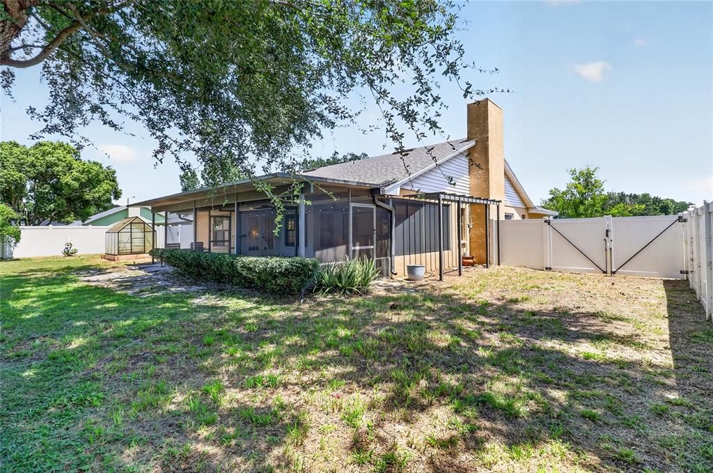 Active With Contract: $309,000 (3 beds, 2 baths, 1659 Square Feet)