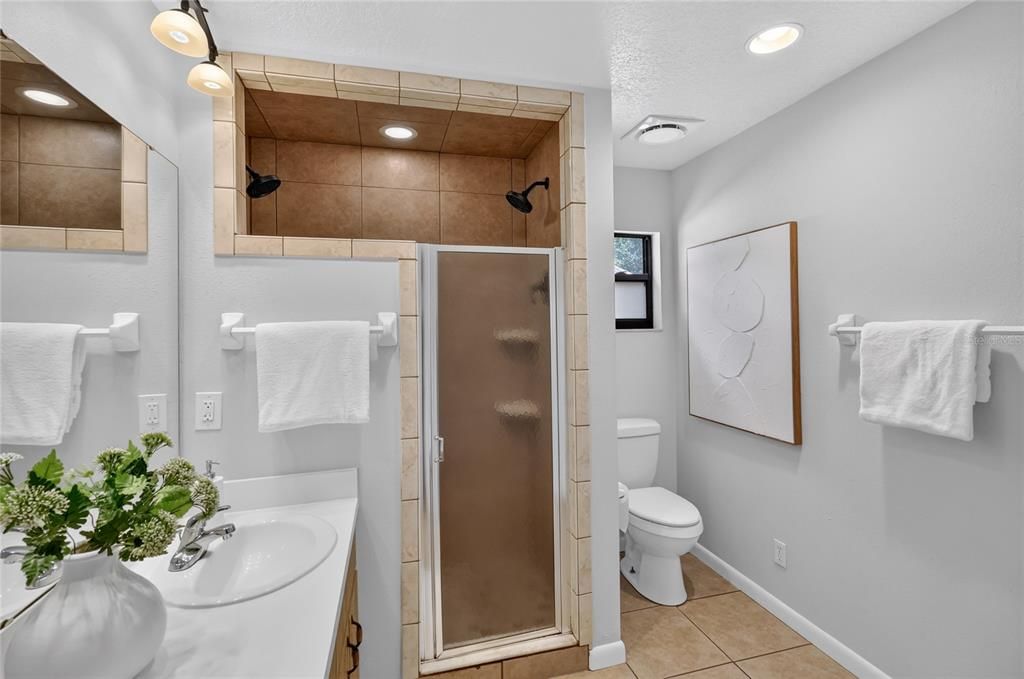 Active With Contract: $309,000 (3 beds, 2 baths, 1659 Square Feet)