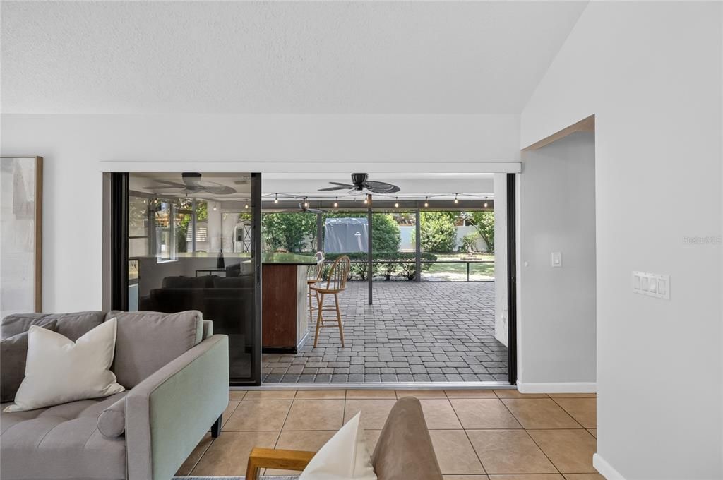 Active With Contract: $309,000 (3 beds, 2 baths, 1659 Square Feet)