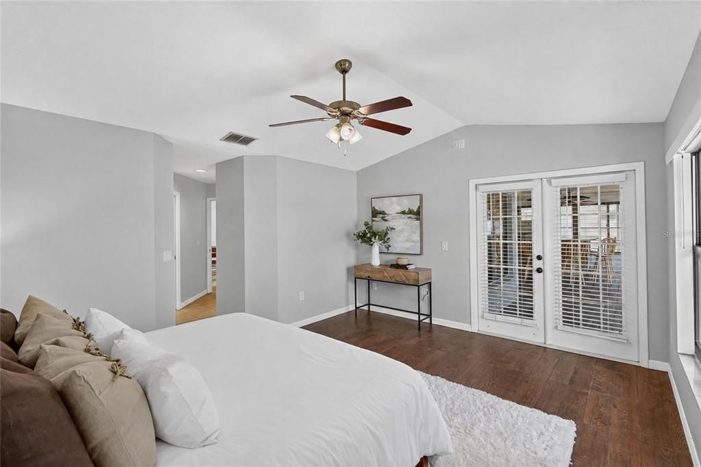 Active With Contract: $309,000 (3 beds, 2 baths, 1659 Square Feet)