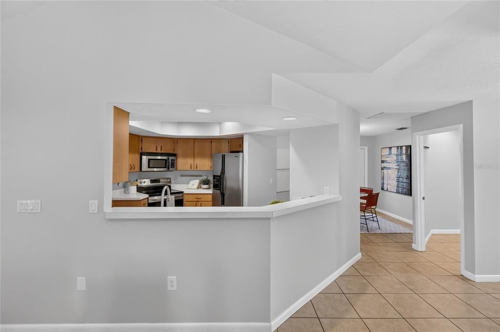 Active With Contract: $309,000 (3 beds, 2 baths, 1659 Square Feet)