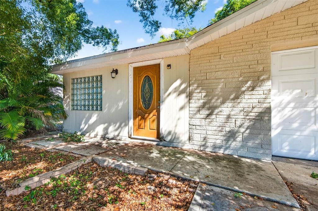 For Rent: $1,795 (2 beds, 1 baths, 1068 Square Feet)
