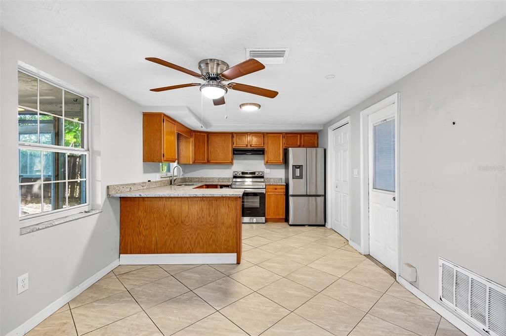 For Rent: $1,795 (2 beds, 1 baths, 1068 Square Feet)