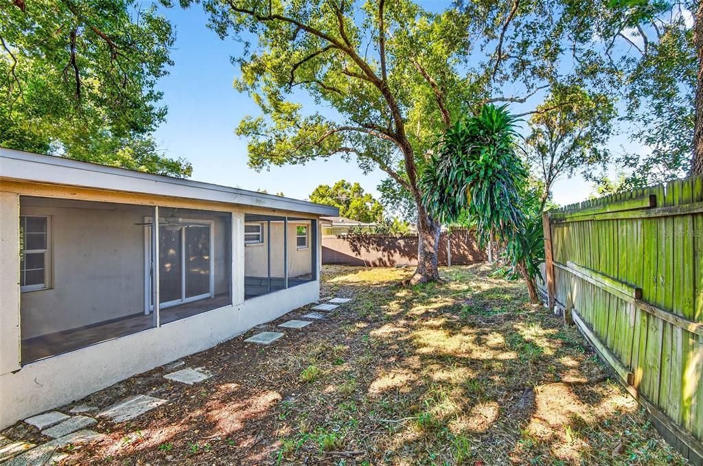 For Rent: $1,795 (2 beds, 1 baths, 1068 Square Feet)