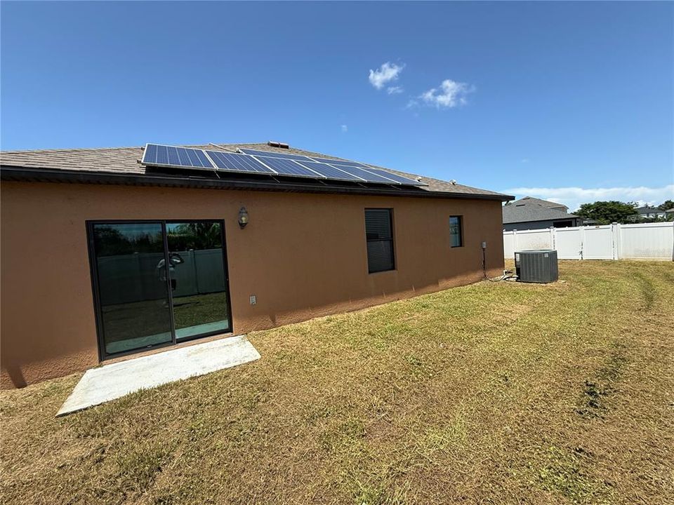 For Sale: $289,000 (4 beds, 2 baths, 1874 Square Feet)