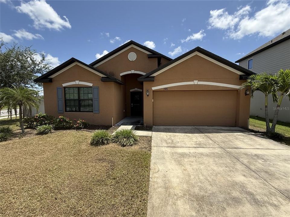 For Sale: $289,000 (4 beds, 2 baths, 1874 Square Feet)