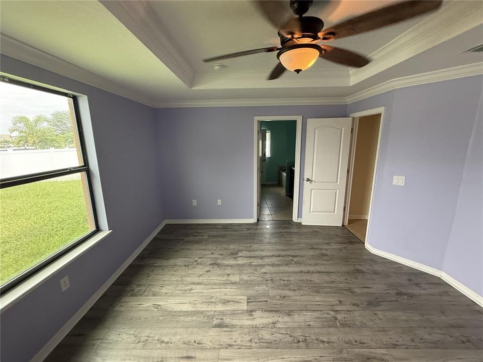 For Sale: $289,000 (4 beds, 2 baths, 1874 Square Feet)