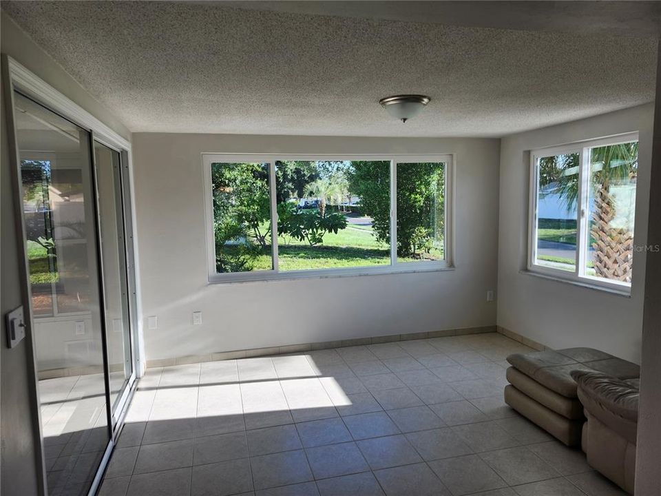 En Venta: $265,000 (2 camas, 2 baños, 1066 Pies cuadrados)