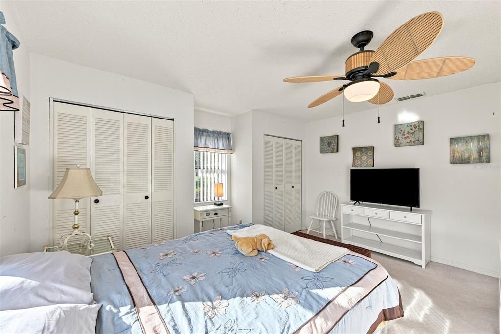 For Sale: $205,000 (2 beds, 2 baths, 1638 Square Feet)