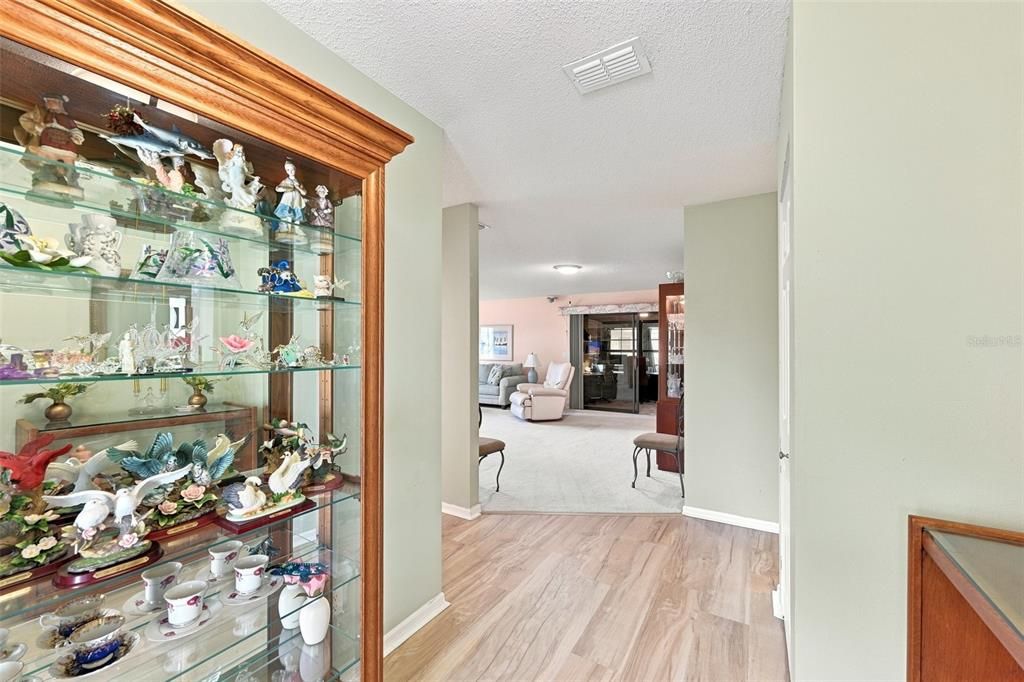 For Sale: $205,000 (2 beds, 2 baths, 1638 Square Feet)