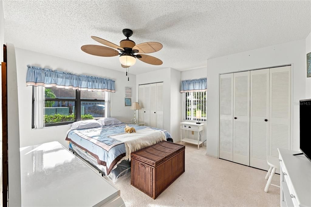 For Sale: $205,000 (2 beds, 2 baths, 1638 Square Feet)