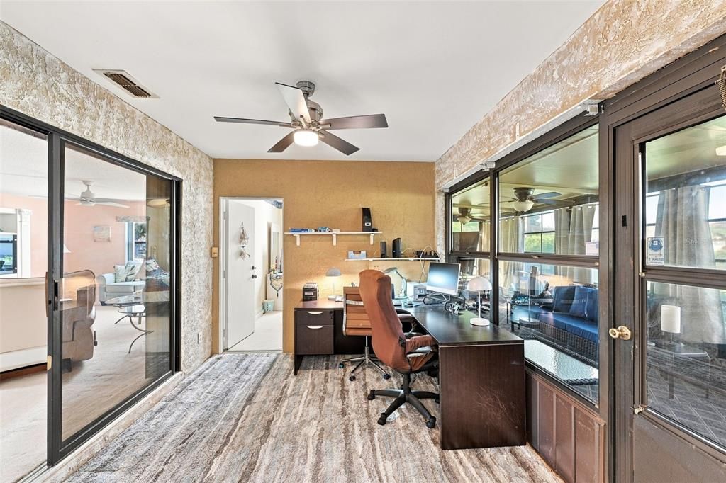 For Sale: $205,000 (2 beds, 2 baths, 1638 Square Feet)
