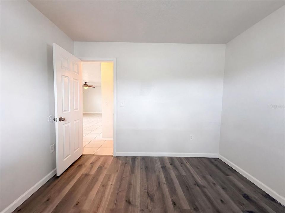 For Sale: $243,000 (3 beds, 2 baths, 1476 Square Feet)