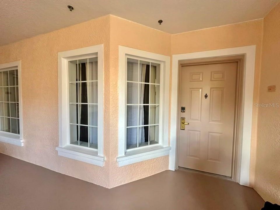 На продажу: $235,000 (2 спален, 2 ванн, 1178 Квадратных фут)