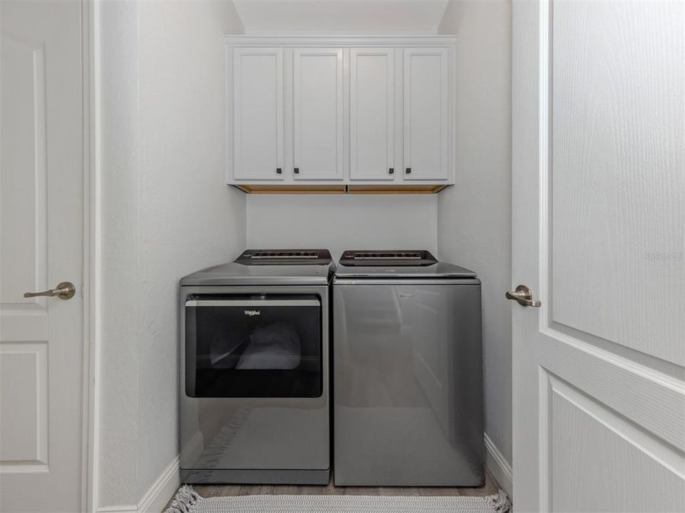 На продажу: $699,000 (5 спален, 3 ванн, 3206 Квадратных фут)