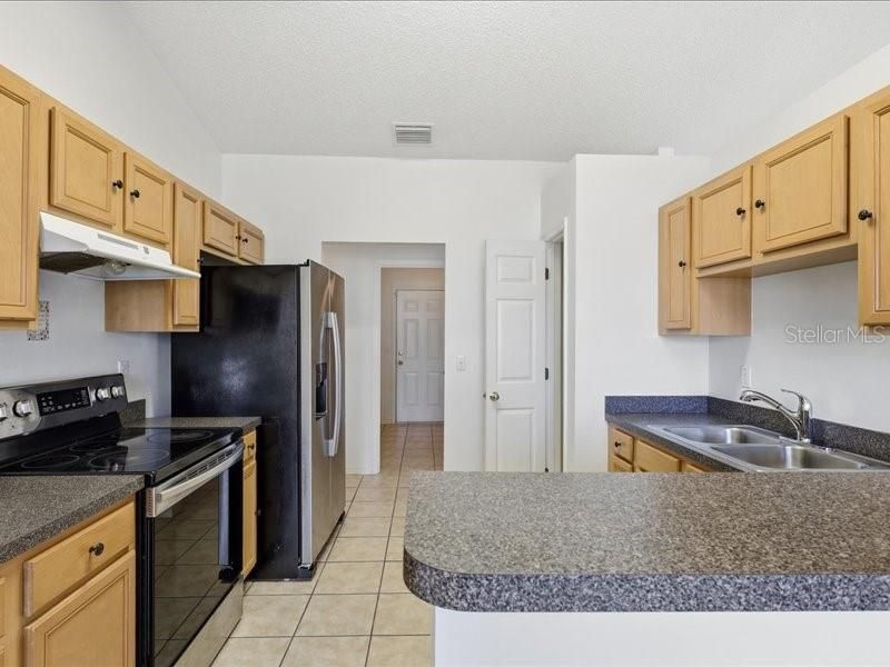 En Venta: $320,000 (4 camas, 3 baños, 2123 Pies cuadrados)