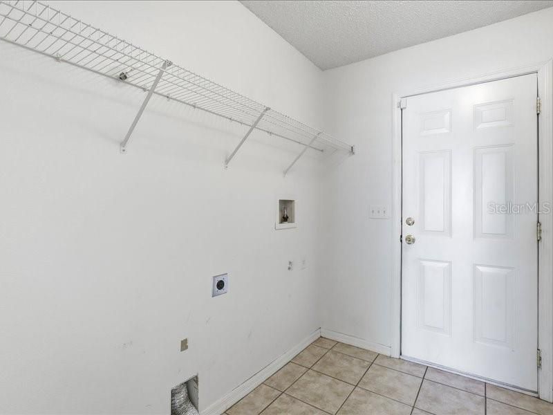 En Venta: $320,000 (4 camas, 3 baños, 2123 Pies cuadrados)