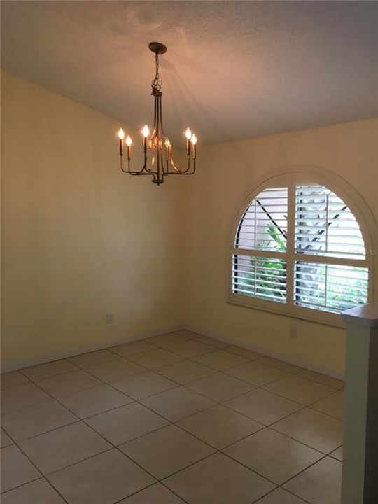 En Venta: $424,900 (4 camas, 2 baños, 2065 Pies cuadrados)