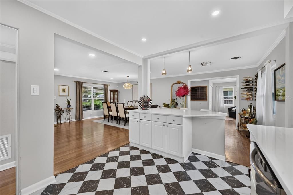 For Sale: $799,000 (3 beds, 2 baths, 1958 Square Feet)