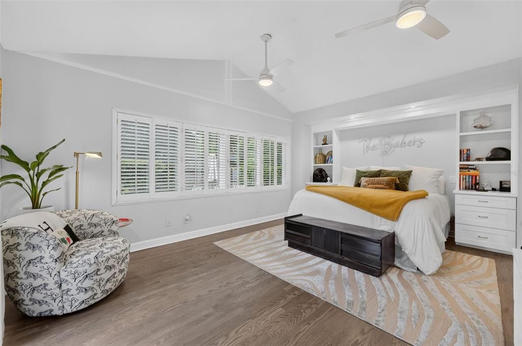For Sale: $799,000 (3 beds, 2 baths, 1958 Square Feet)