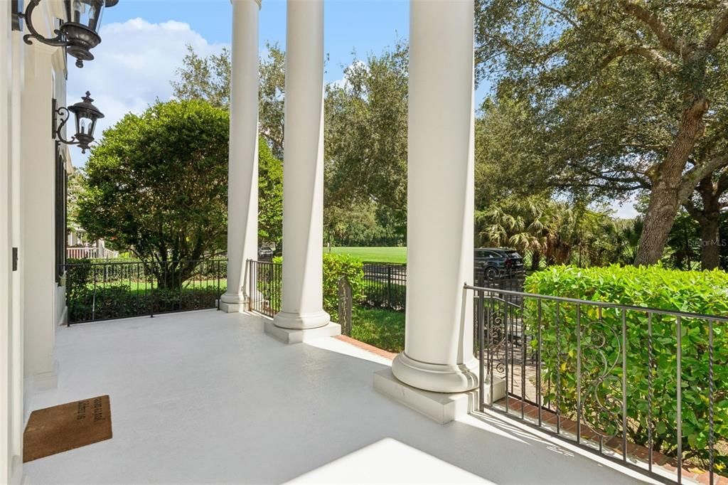 En Venta: $2,399,000 (6 camas, 5 baños, 4620 Pies cuadrados)