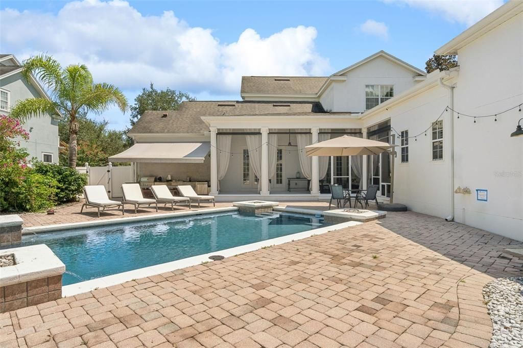 En Venta: $2,399,000 (6 camas, 5 baños, 4620 Pies cuadrados)