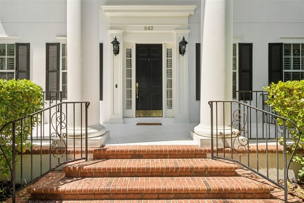 En Venta: $2,399,000 (6 camas, 5 baños, 4620 Pies cuadrados)