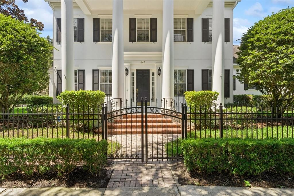 En Venta: $2,399,000 (6 camas, 5 baños, 4620 Pies cuadrados)