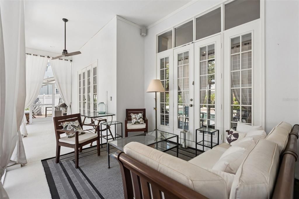 En Venta: $2,399,000 (6 camas, 5 baños, 4620 Pies cuadrados)