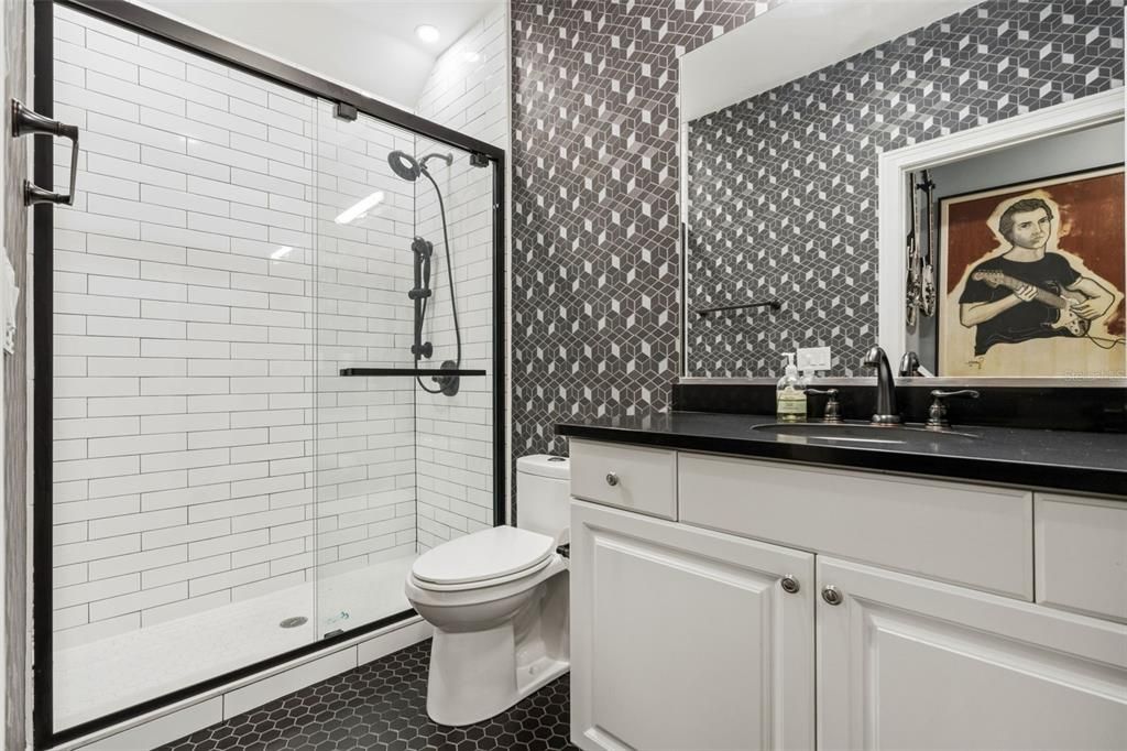 En Venta: $2,399,000 (6 camas, 5 baños, 4620 Pies cuadrados)