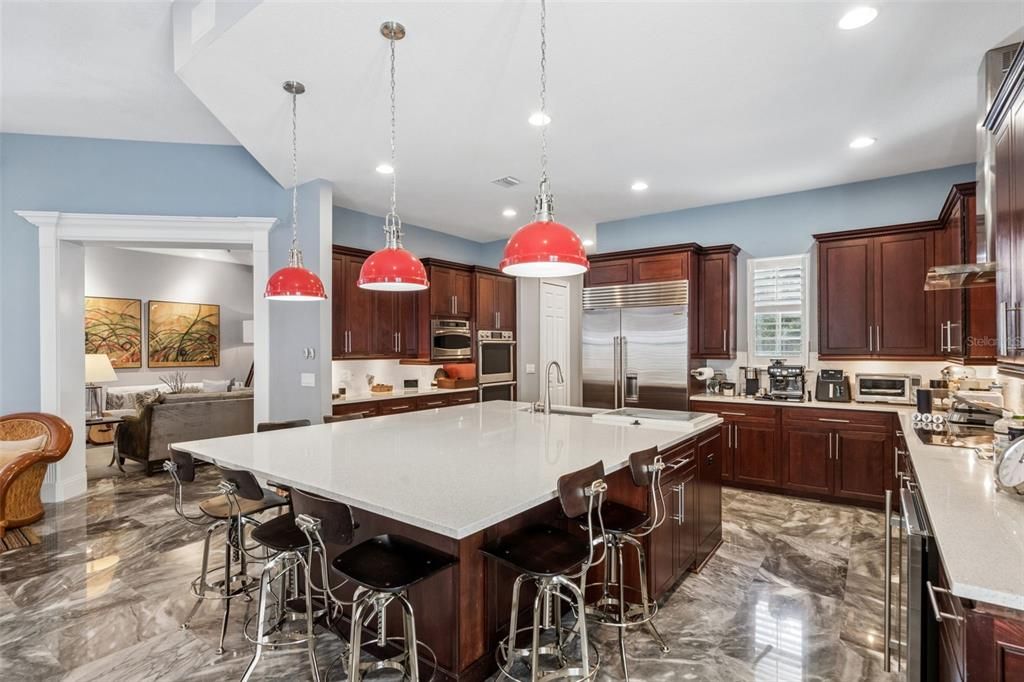 En Venta: $2,399,000 (6 camas, 5 baños, 4620 Pies cuadrados)