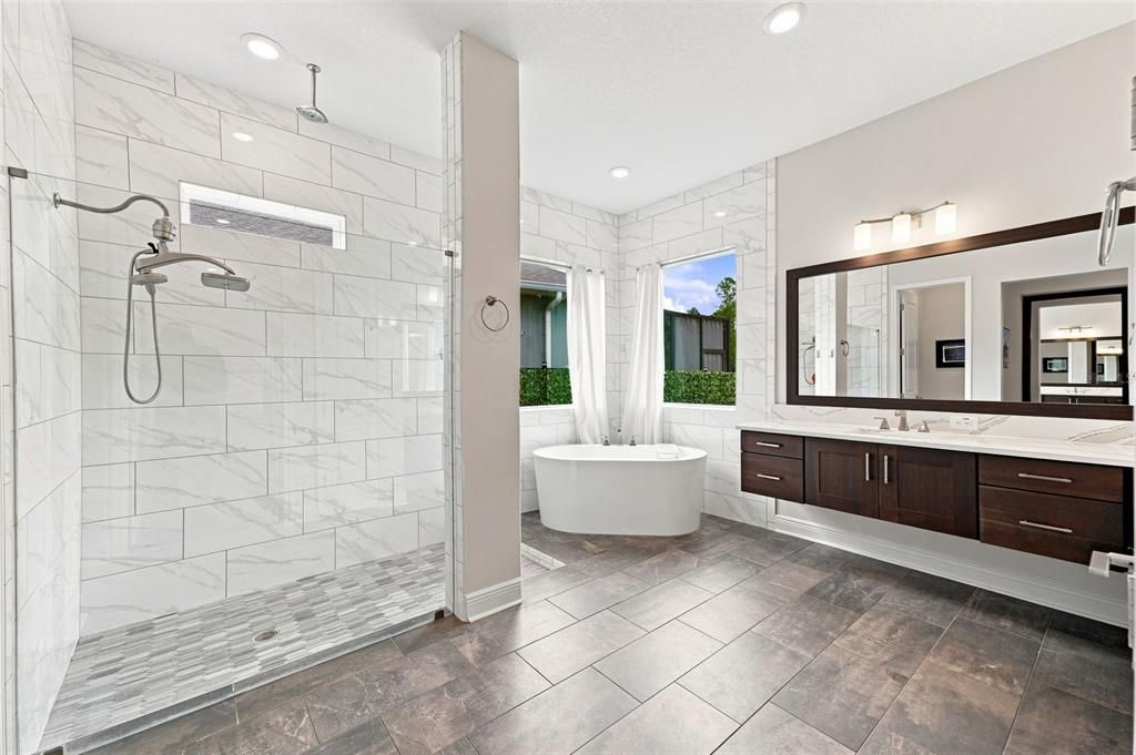 For Sale: $949,999 (4 beds, 3 baths, 3279 Square Feet)