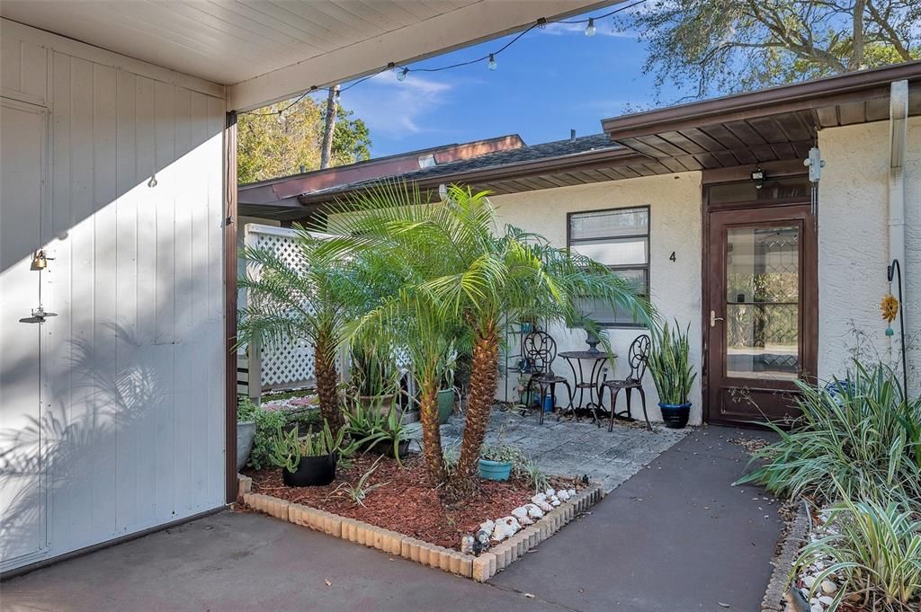 For Rent: $1,395 (2 beds, 1 baths, 894 Square Feet)