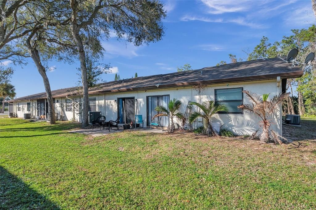 For Rent: $1,395 (2 beds, 1 baths, 894 Square Feet)