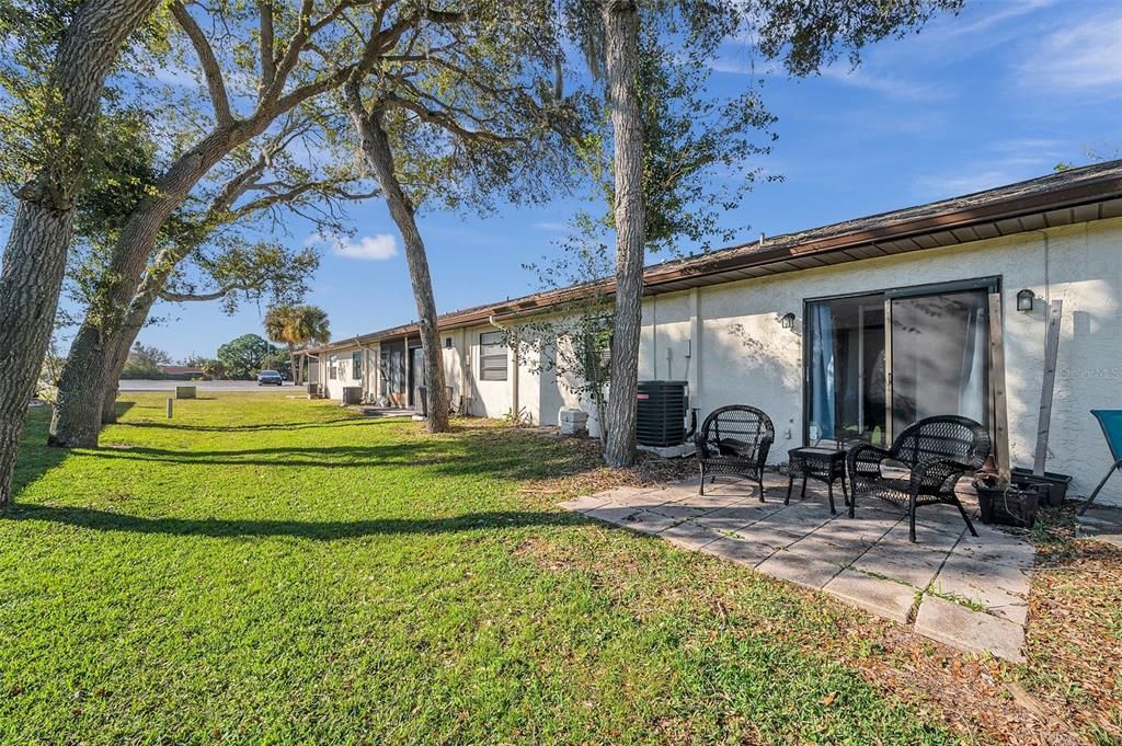 For Rent: $1,395 (2 beds, 1 baths, 894 Square Feet)